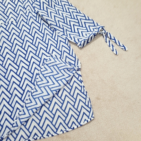 St. John’s Bay 1X Blue White Chevron Print Cotton Tunic Blouse Tie Sleeve Boho - Picture 8 of 13